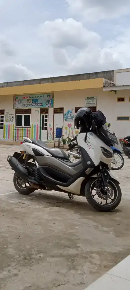 NMAX New Putih bersih 2020