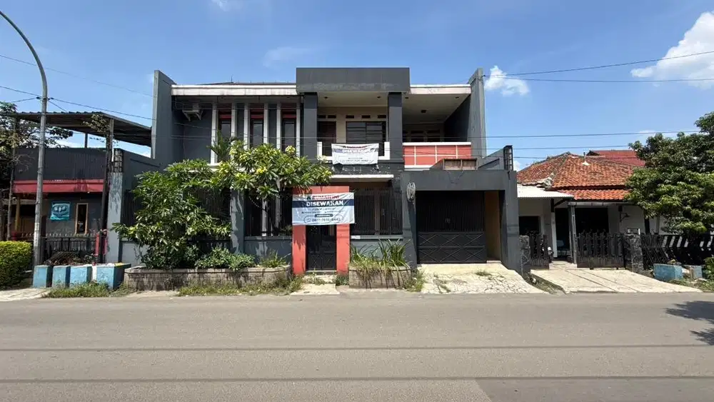 Disewakan/Dikontrakan Rumah 2 Lantai