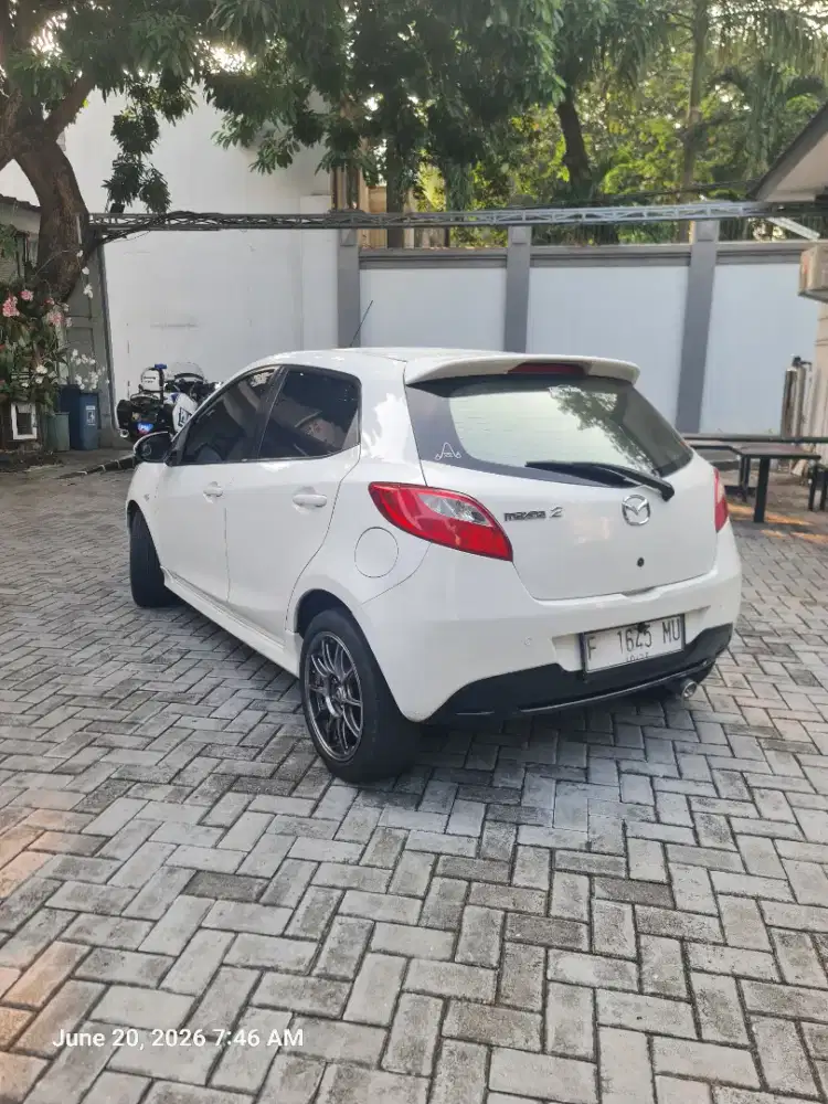 Mazda2 type R matic 2011