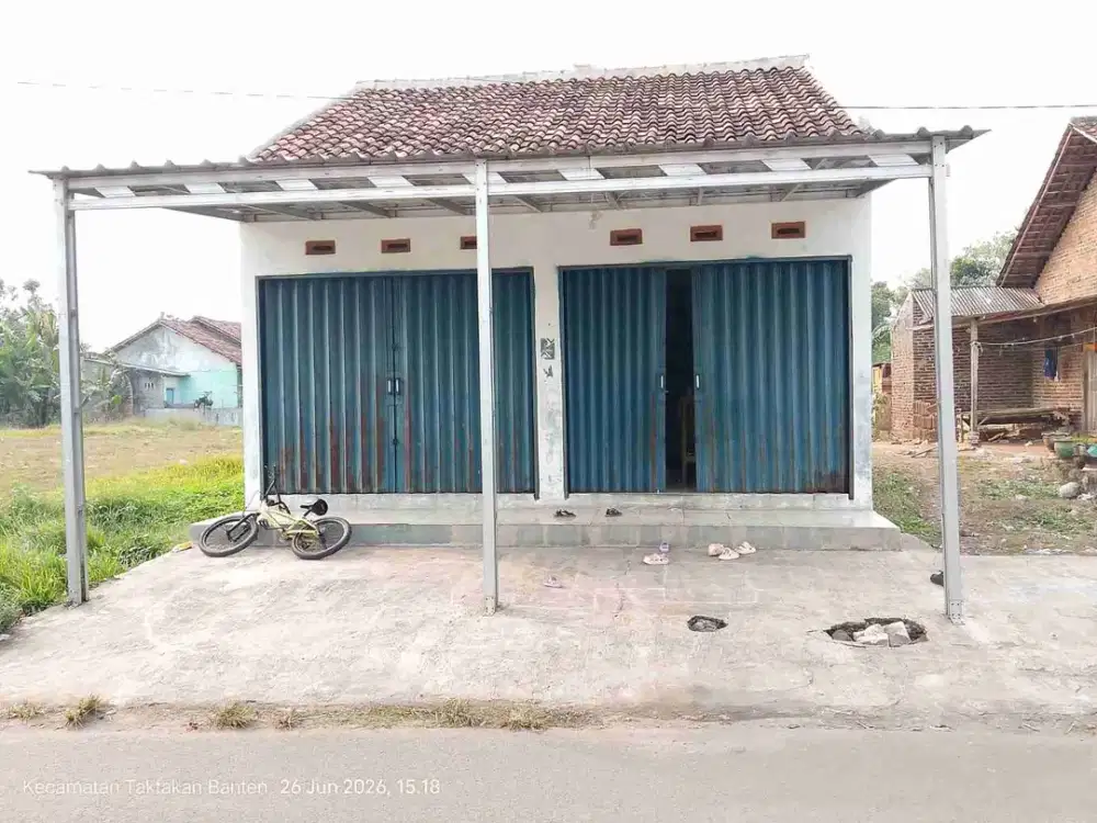 jual 2 kios buat usaha masih ada sisa tanah pinggir jalan rame