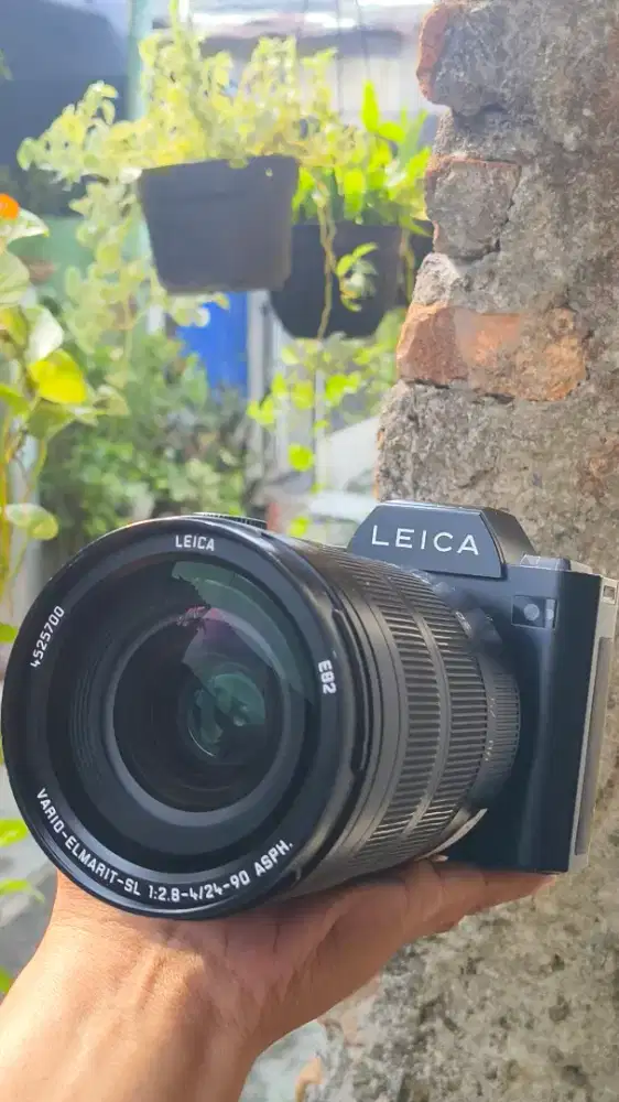 Leica SL + lensa