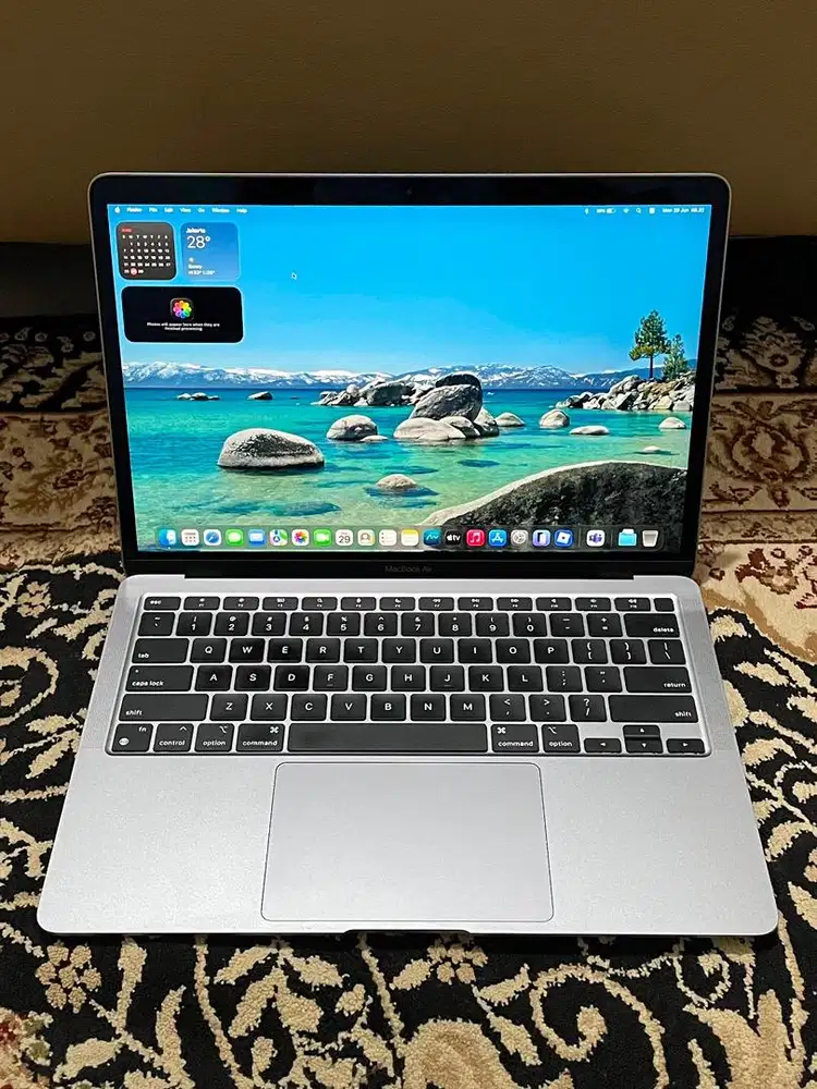 MacBook Air M1 8/256