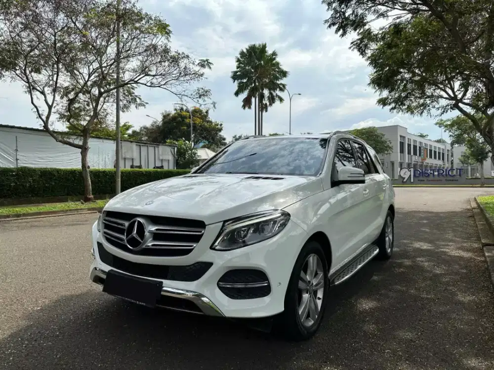 Mercedes Benz GLE 400 AMG 2017 White on Black Mercy GLE400 AMG
