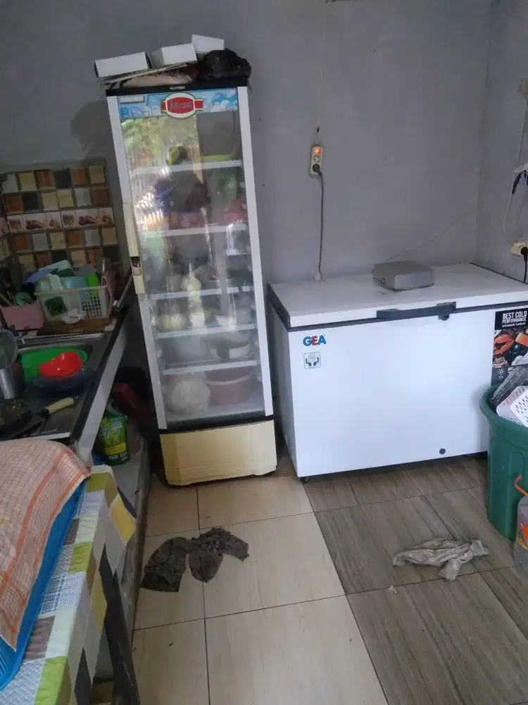 Service AC -kulkas-mesin cuci malang raya.