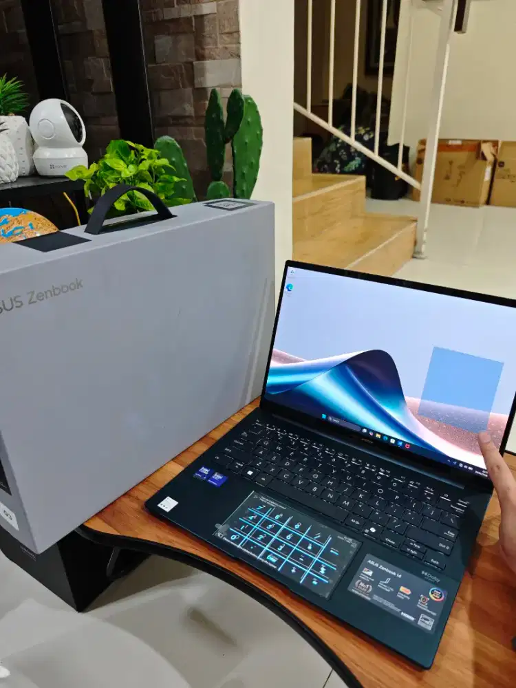 Laptop Asus Zenbook UX3405CA Ultra 9 285H x rog msi nitro