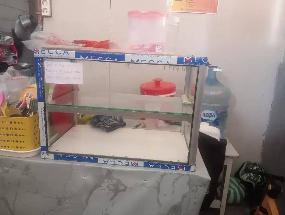 Dijual etalase warmindo