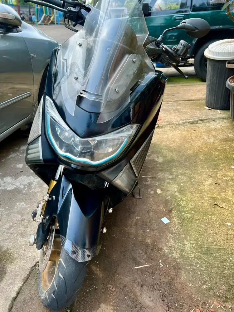 yamaha nmax hitam