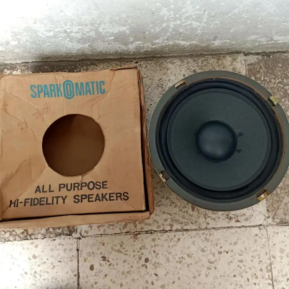 Loudspeaker Senzaki model Sw 200-1102 8 woofer Power