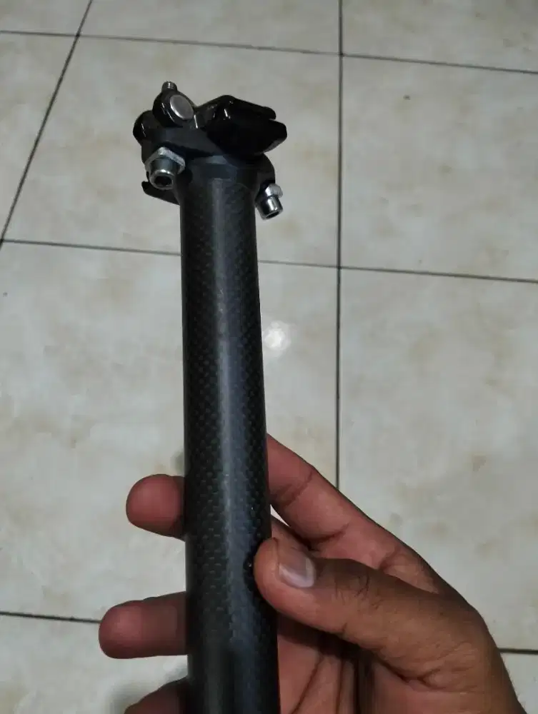 seatpost ec90  carbon