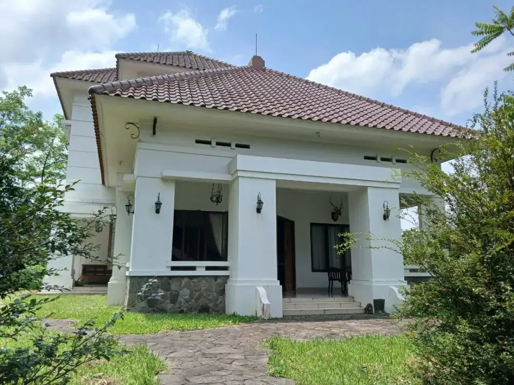 Dijual Villa di Bogor Siap Huni View Gunung Salak