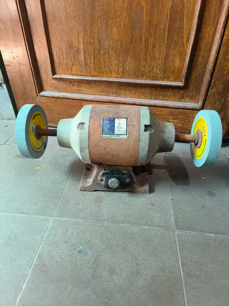 Gerinda duduk 8