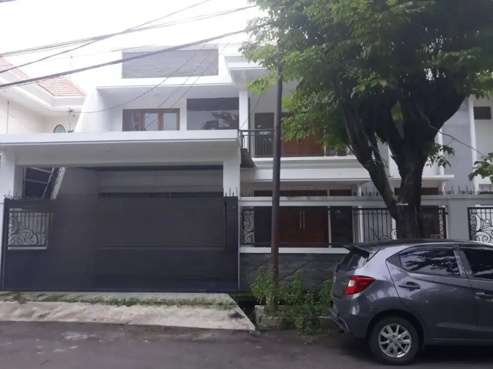 Rumah di Raya Manyar Tirtoyoso, Akses Mudah & Lokasi Strategis