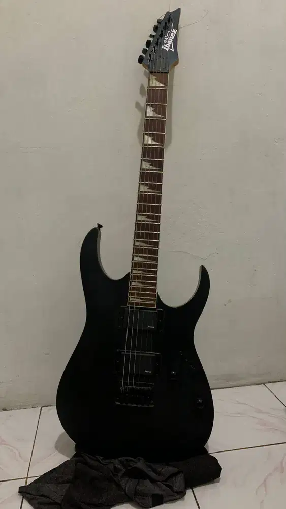 Gitar Listrik Ibanez GRG121DX Black Flat