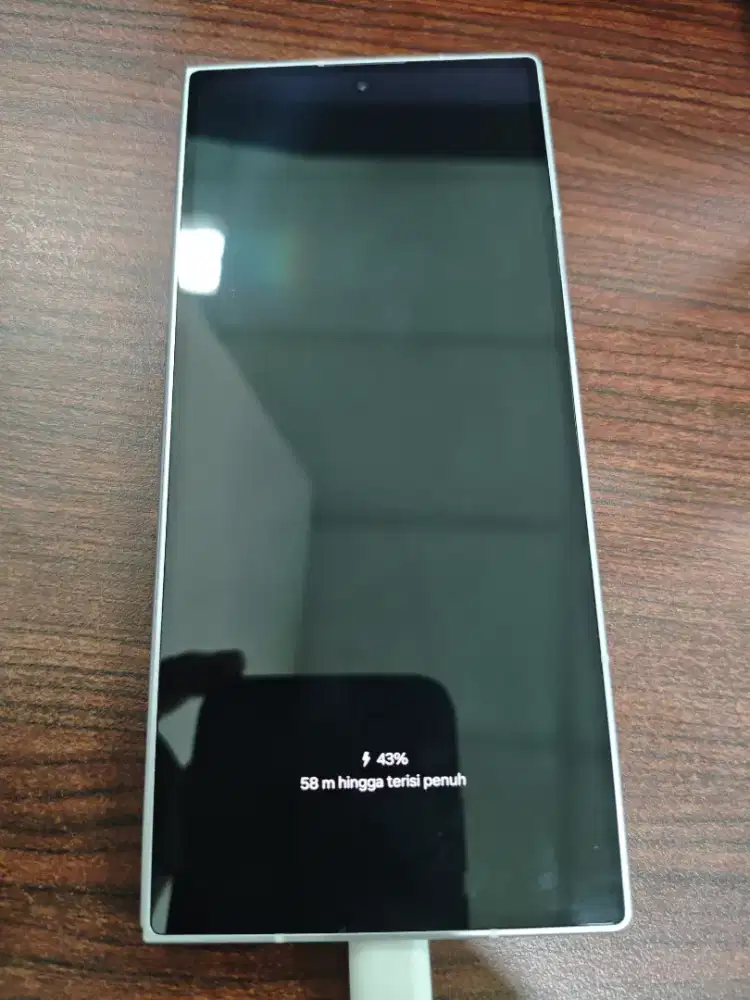 Samsung fold 7 silver
Ram 12/512 Gb mulus baru pakai