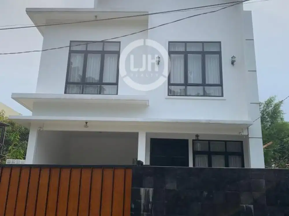 Rumah Dijual di Cimanggis Depok Jawa Barat Luas dan Nyaman