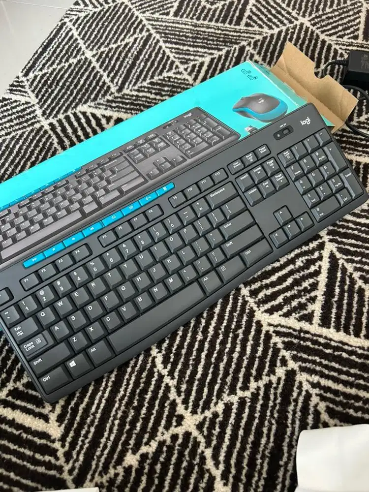 Keyboard Logitech MK275