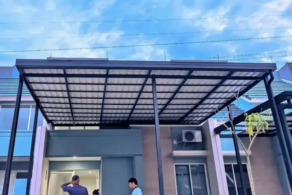 Kanopi baja ringan dan garasi
