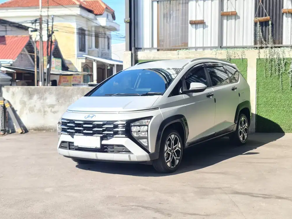 Hyundai Stargazer XPrime 2023 matic km rendah