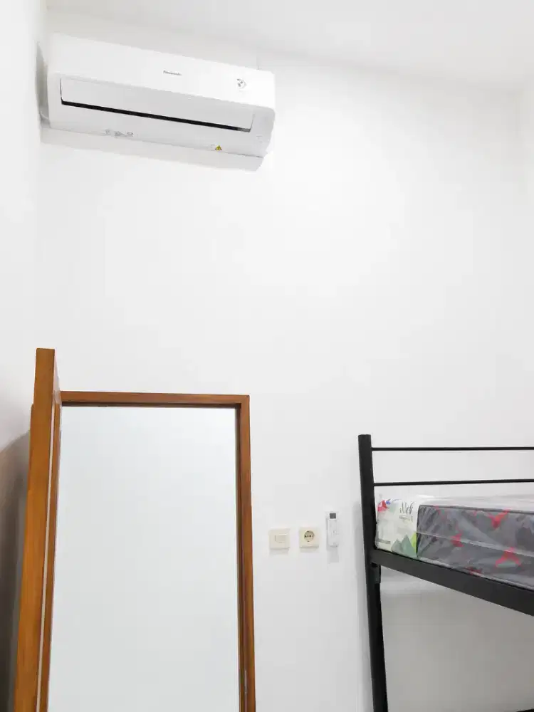 kOST CAMPUR - KAMAR MANDI DALAM JEMBATAN LIMA TAMBORA JAKARTA BARAT