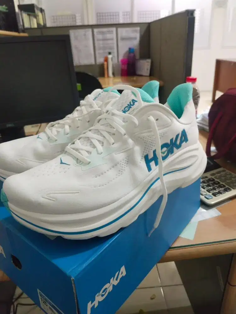 HOKA M CLIFTON 10