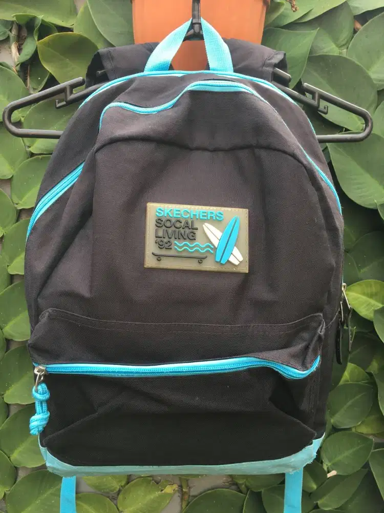 Tas Ransel Skechers Casual Hitam Biru 40x30cm Patch Surf Skate 9/10