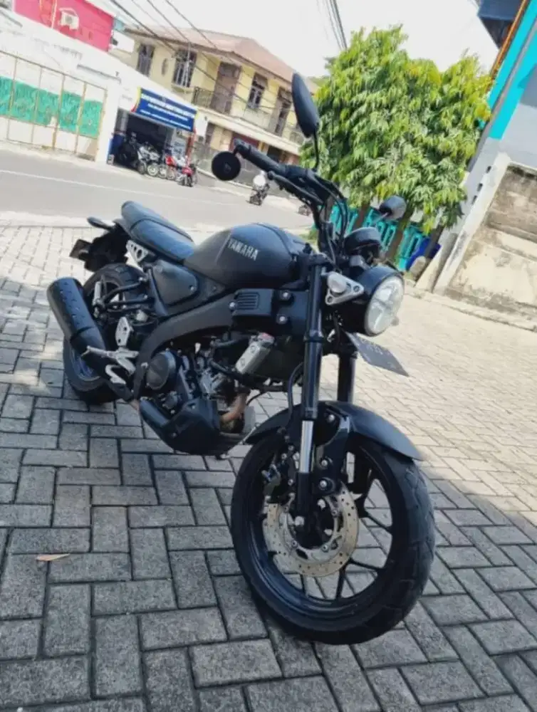 YAMAHA XSR155 HITAM DP CUMA 1 JUTA