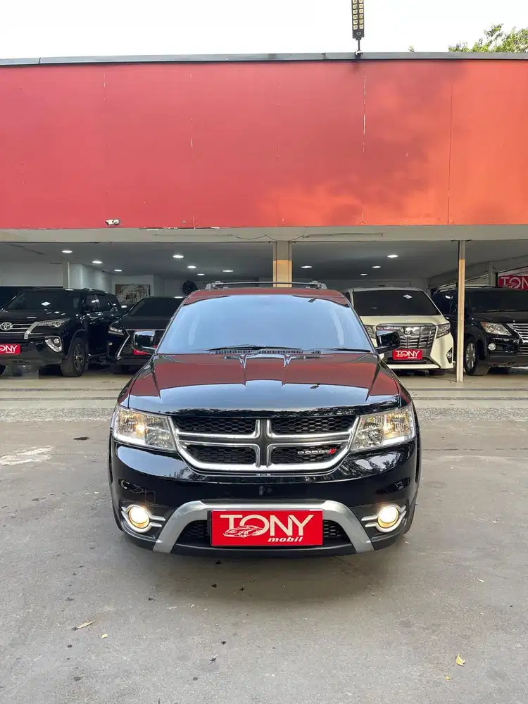 Dodge Journey 2.4 SXT Platinum AT 2015 Hitam