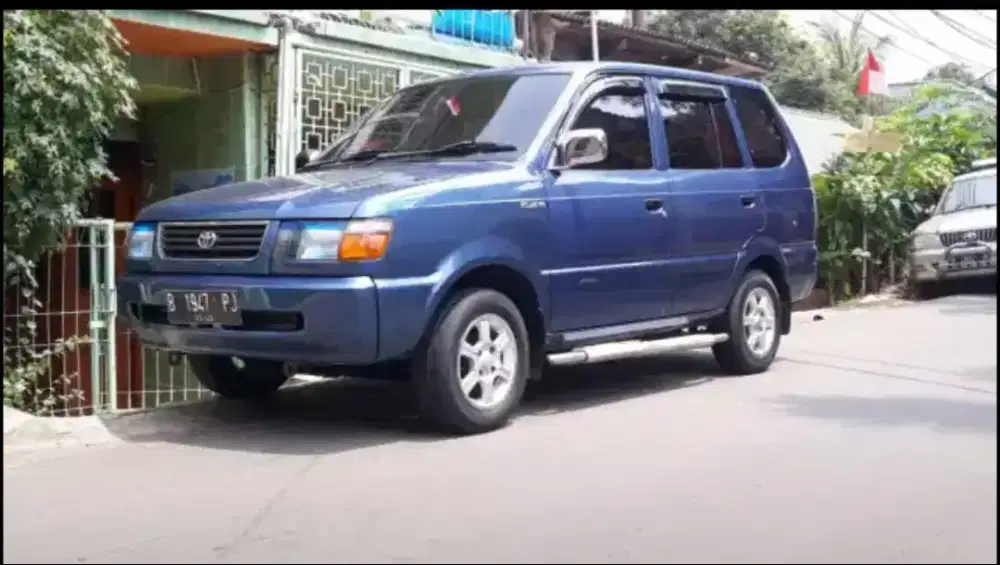 Kijang Kapsul SSX 1.8 Manual 1997