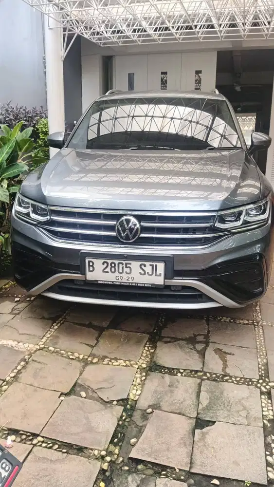 VW Tiguan 1.4 TSI AT 2024 Abu-abu Mulus Garansi - Nego