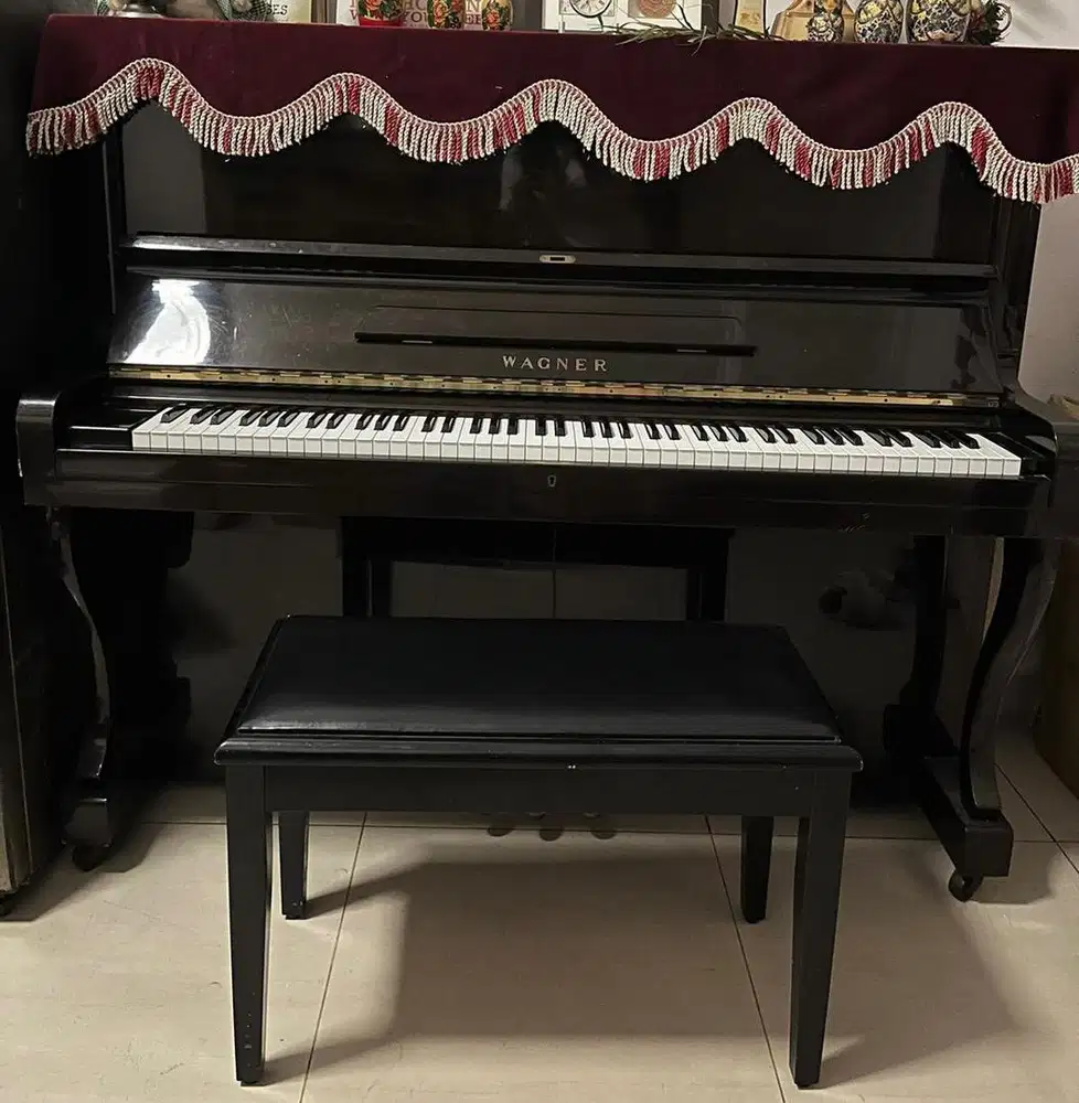 piano merek wagner
