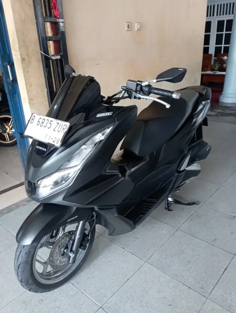 HONDA PCX ABS 2023 kondisi sangat bagus