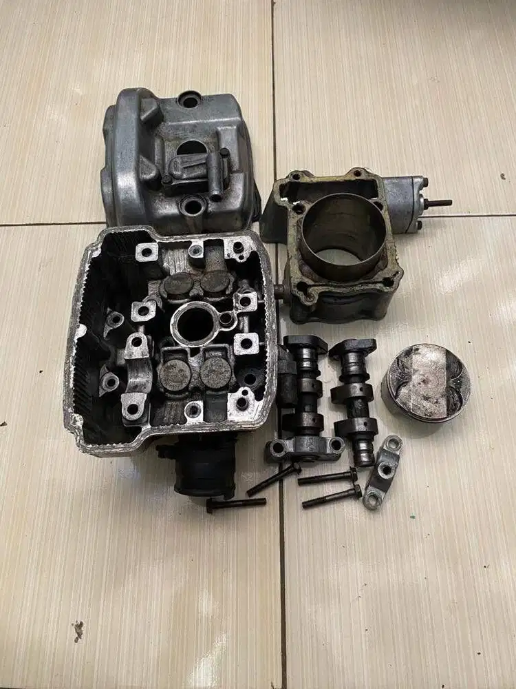 Jual nego tipis head custom bearing cbr 150 k45n bekas (custom brt)
