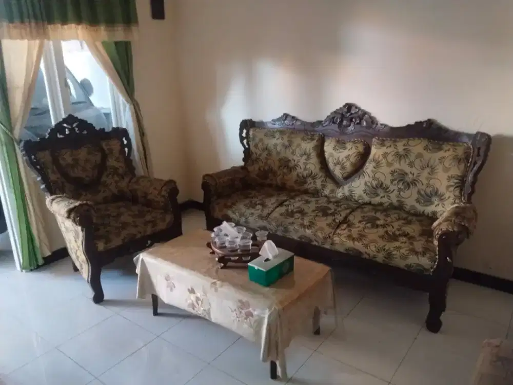 DIJUAL CEPAT kursi tamu + meja