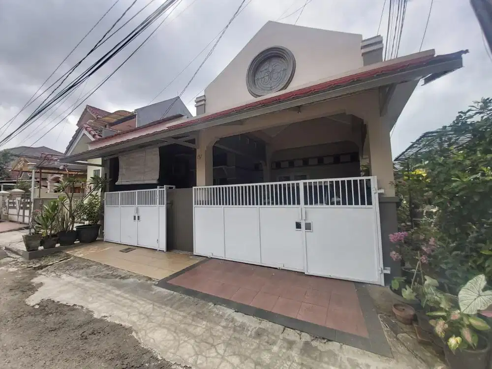 DIKONTRAKKAN RUMAH