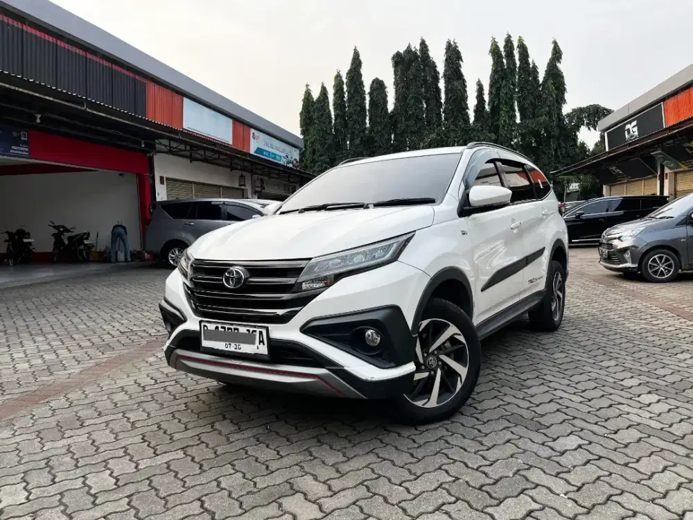TOYOTA RUSH S TRD 2020 1.5 AT DP 5 JT WHITE EDITION RARE ITEM !!