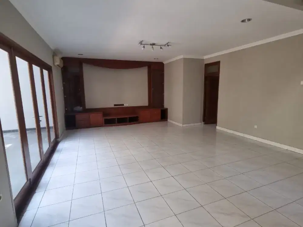 Dijual Rumah Bagus di Sektor 9 Bintaro