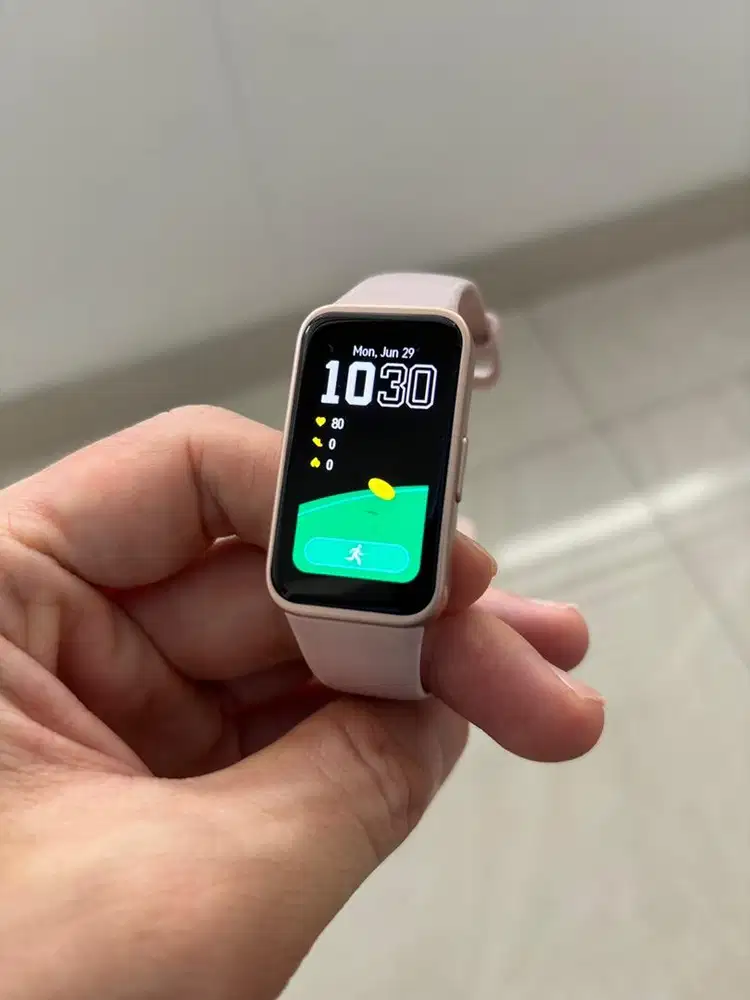 Huawei band 8 pink