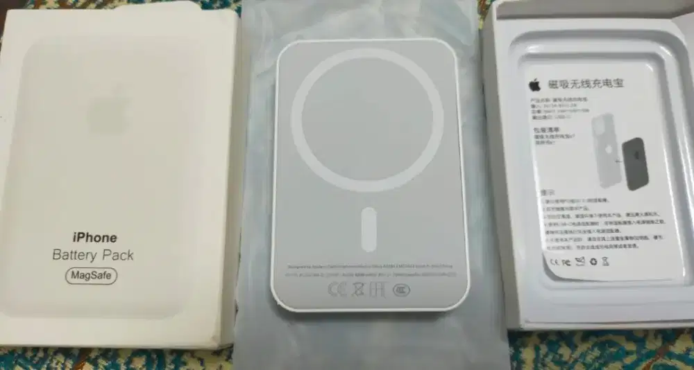 Battery pack iphone charger wireless magnet