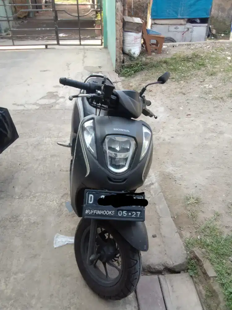 Komplit + tangan pertama