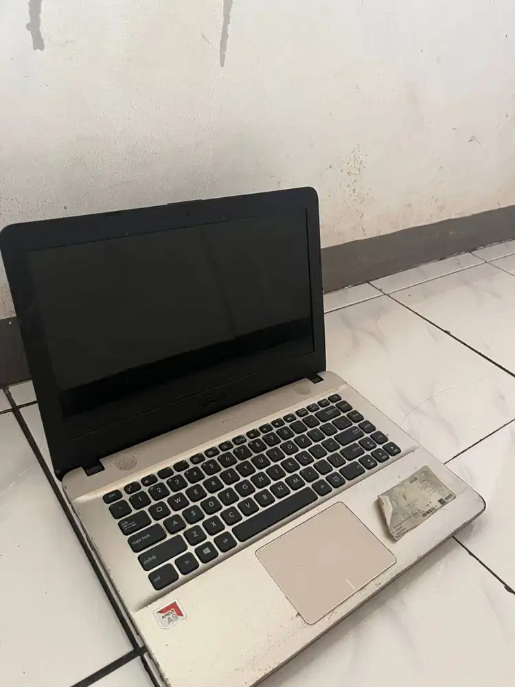 Laptop ASUS X441BA AMD A9