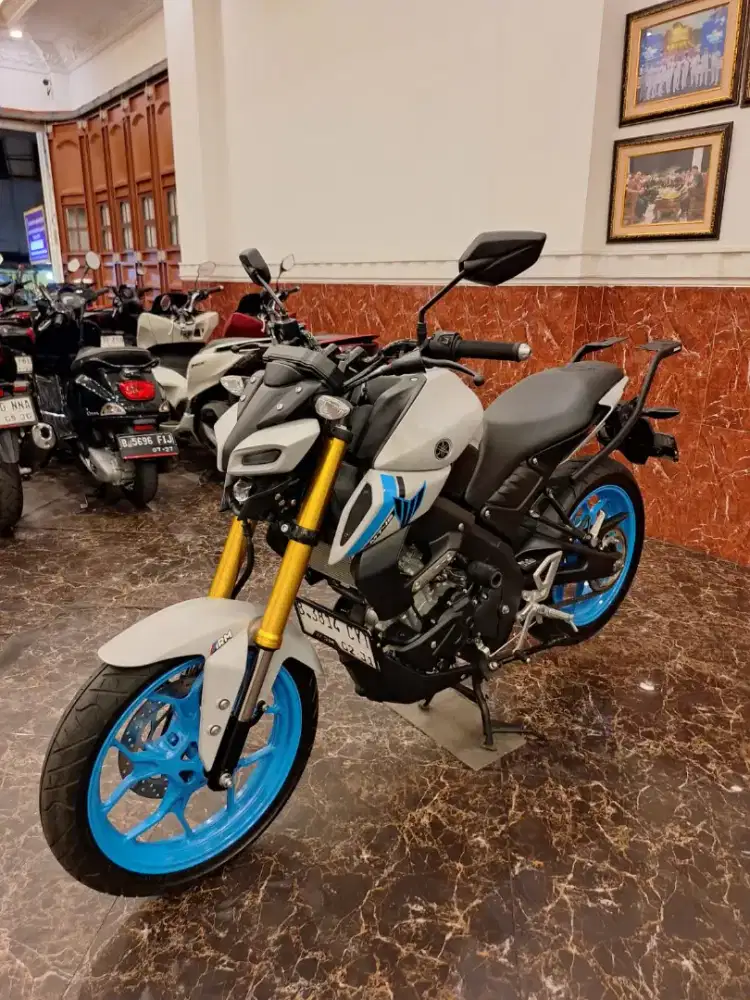 HUB CE KOM MT 15 2026 MOTOR GRES KAYA BARU KM RENDAH PAJAK HIDUP