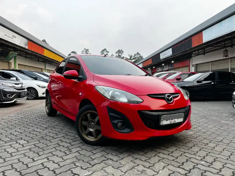 MAZDA 2 R HB AT 2011 DP 15 JT RED EDITION RARE ANTIK JARANG ADA !!