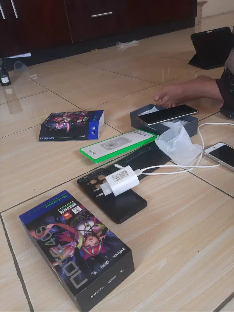 W hp infinix 40s