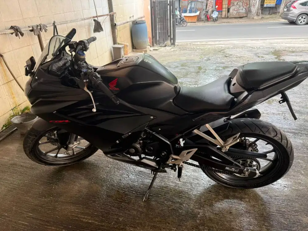 HONDA CBR 150R 2022