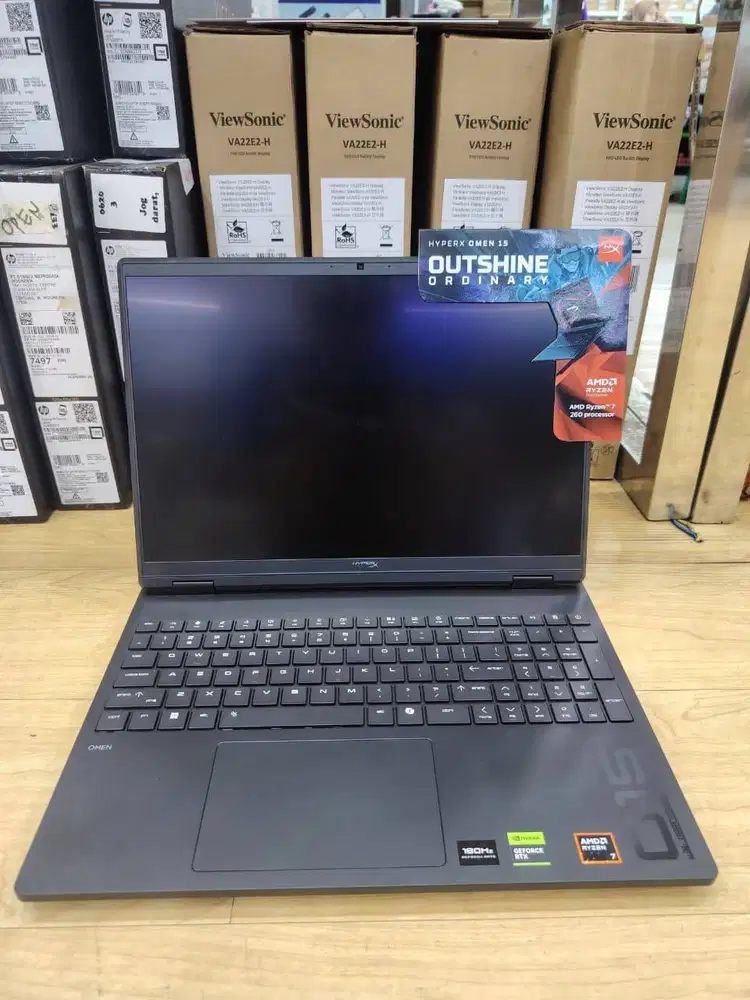 HP Omen 15 GB0555AX AMD Ryzen 5 240 16GB SSD 1TB 15.3′′ 180Hz RTX5050