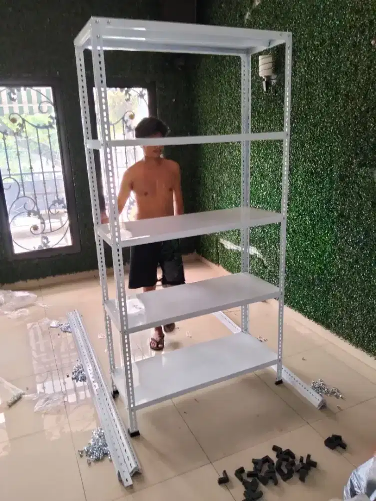 Rak besi siku lubang  Tebal 
5 dan 4 susun 100x40x200cm.bisa COD