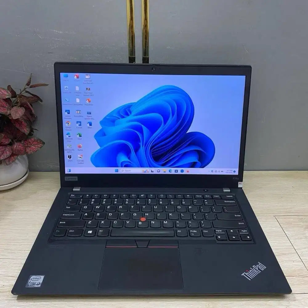 Laptop Lenovo Thinkpad P14s Core i7-10510U RAM DDR4 16GB N-ETM