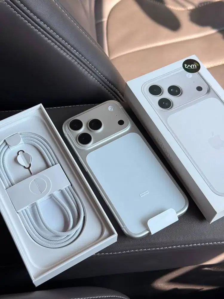 iPhone 17 Pro 256gb Silver Buka box aktivasi aja Cc 0 BH 100% Fullset