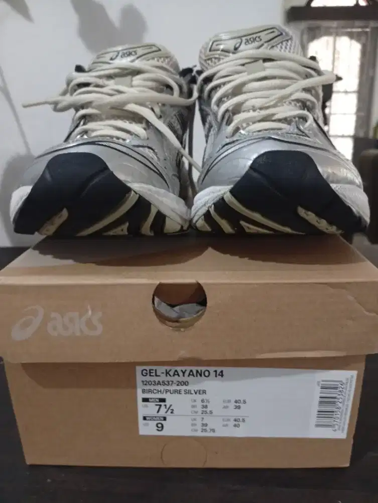 Sepatu ASICS GEL KAYANO 14 - 40,5