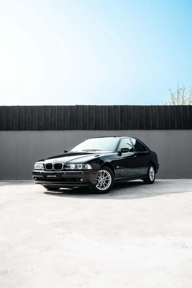 BMW 520i E39 2004 Last Edition Double Glass Antik Mint Condition